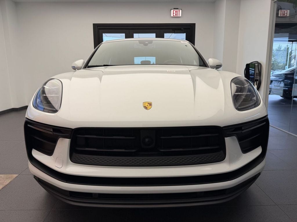 2026 Porsche Macan AWD