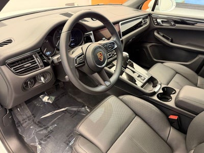 2026 Porsche Macan AWD