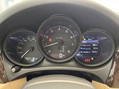 2025 Porsche Macan AWD