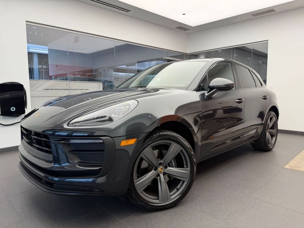 2026 Porsche Macan AWD