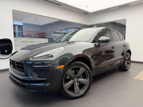 2026 Porsche Macan AWD
