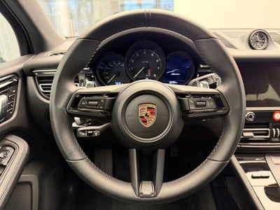 2026 Porsche Macan AWD