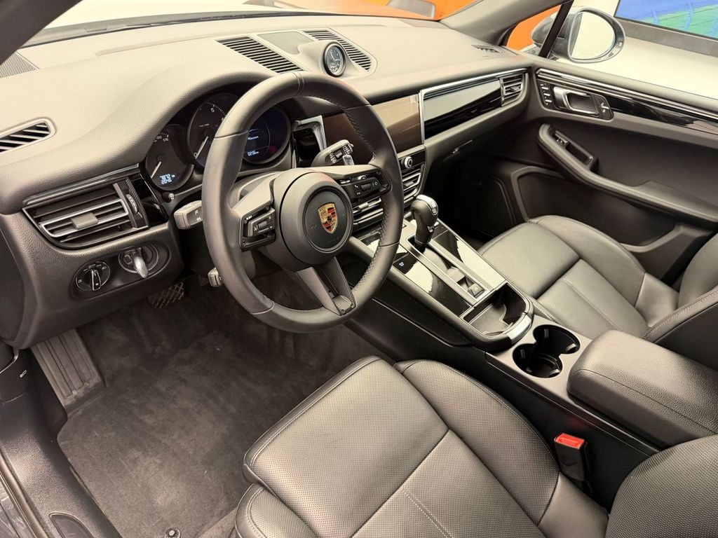 2026 Porsche Macan AWD