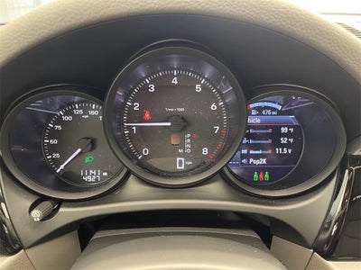 2025 Porsche Macan AWD