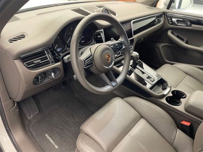 2025 Porsche Macan AWD