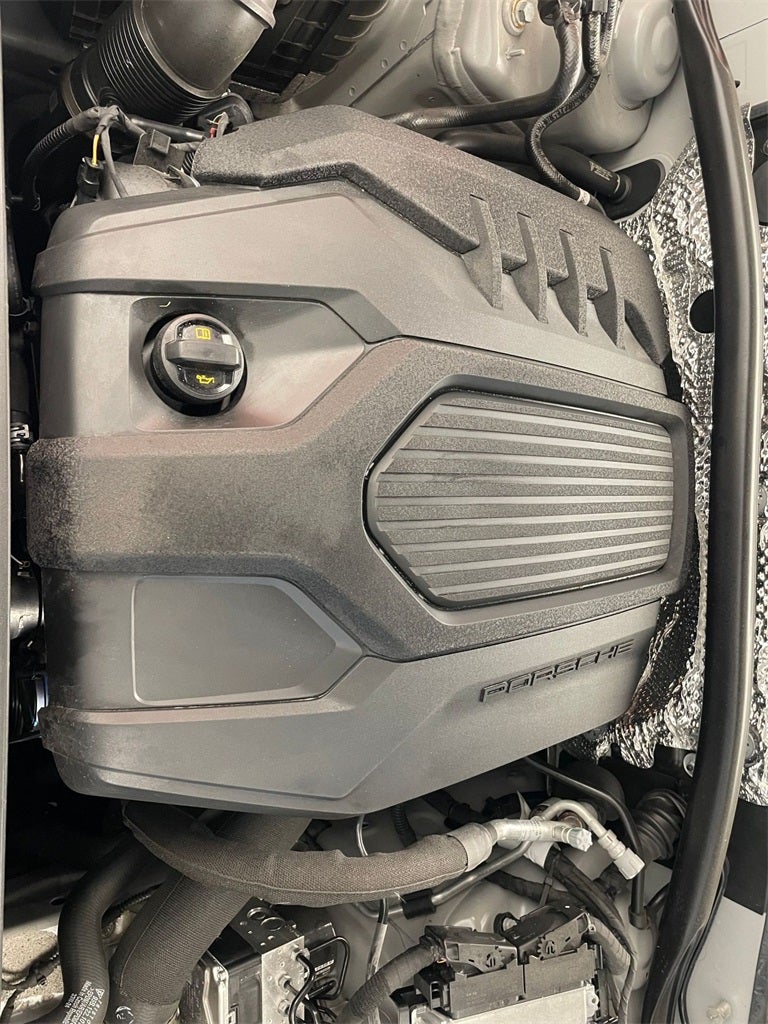 2025 Porsche Macan AWD