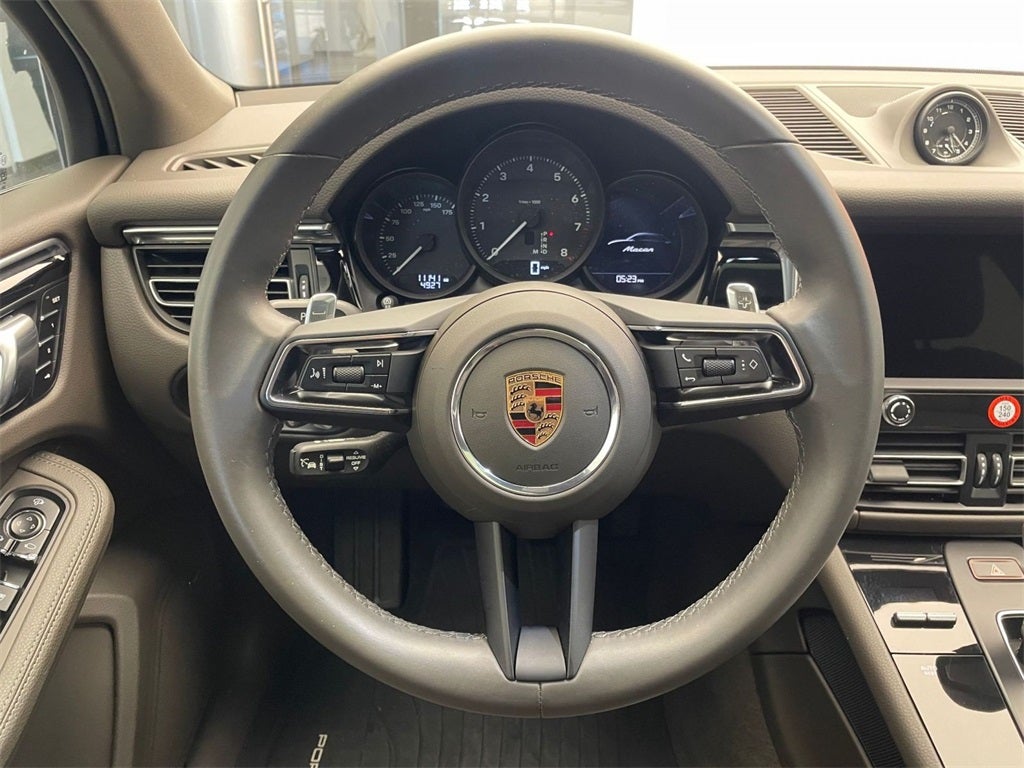 2025 Porsche Macan AWD