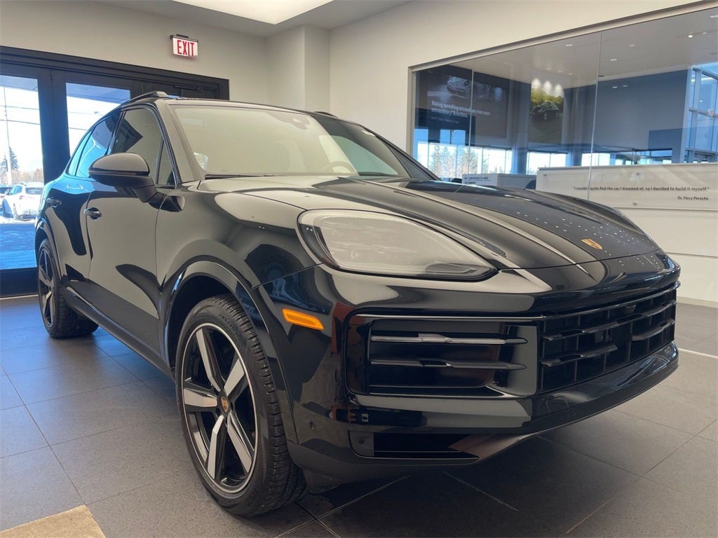 2025 Porsche Cayenne AWD