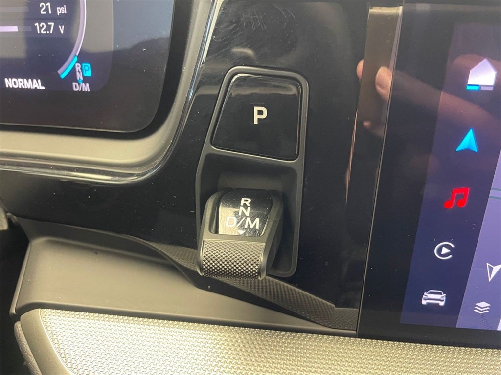 2025 Porsche Cayenne AWD