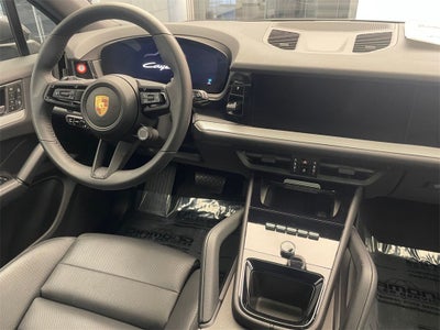 2025 Porsche Cayenne AWD