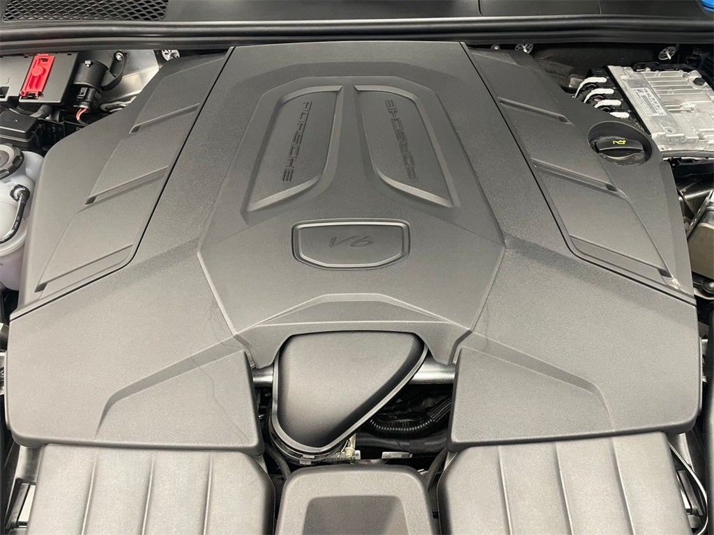 2025 Porsche Cayenne AWD