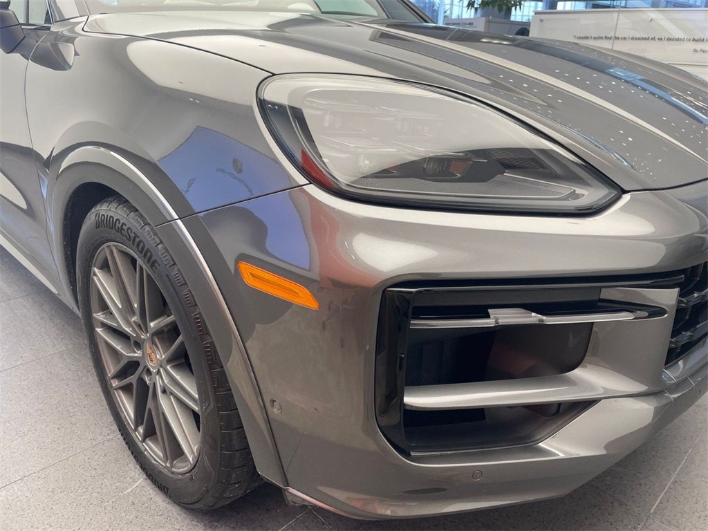 2025 Porsche Cayenne AWD