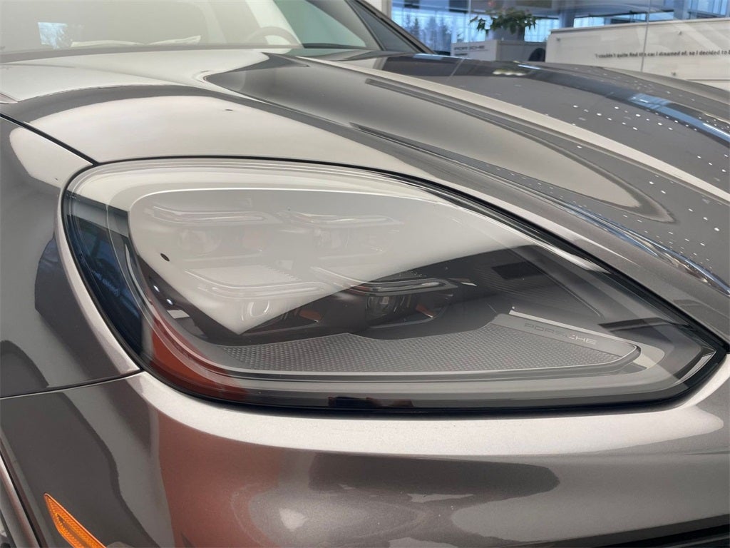 2025 Porsche Cayenne AWD