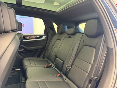 2024 Porsche Cayenne AWD