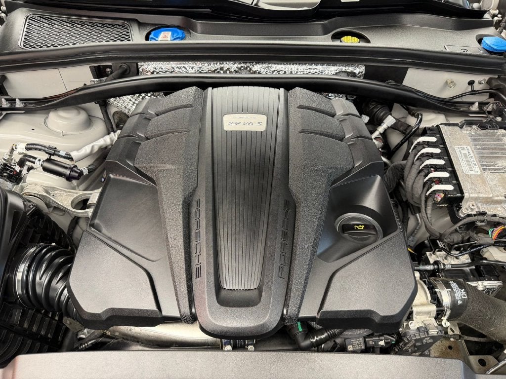 2023 Porsche Macan S