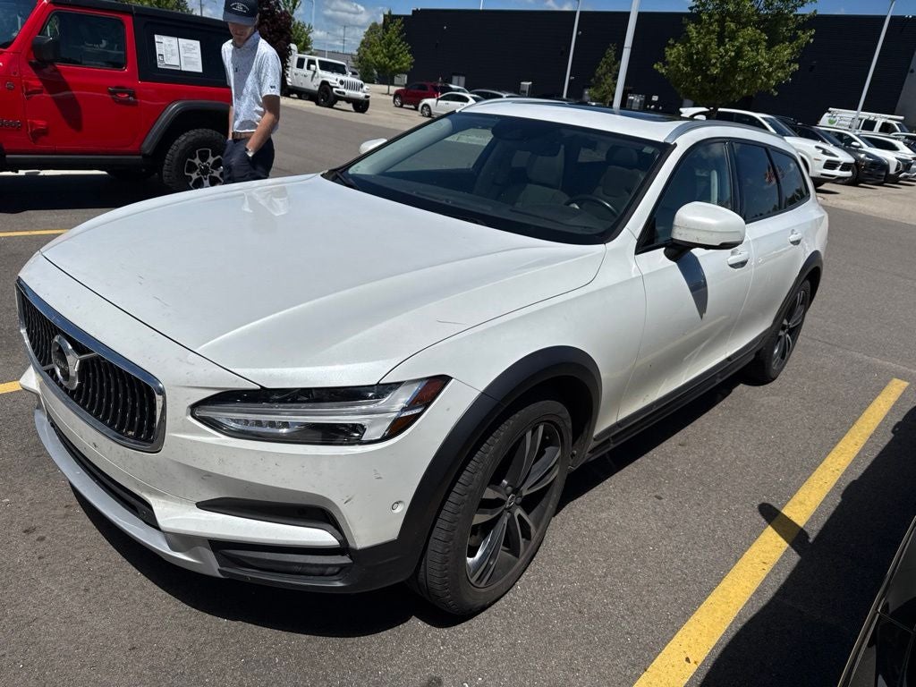 2018 Volvo V90 Cross Country T5
