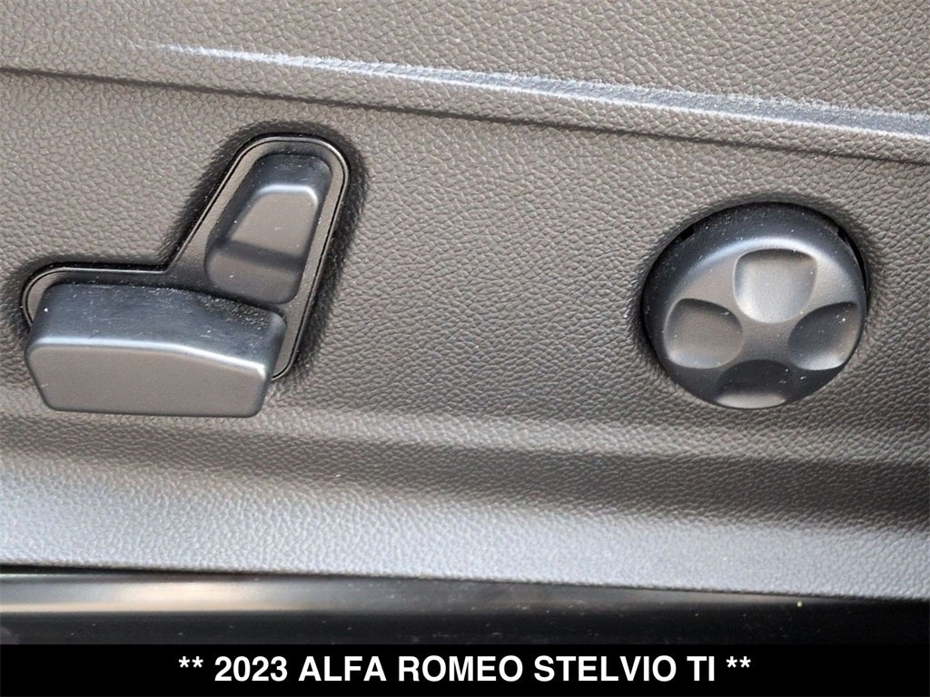 2023 Alfa Romeo Stelvio Ti