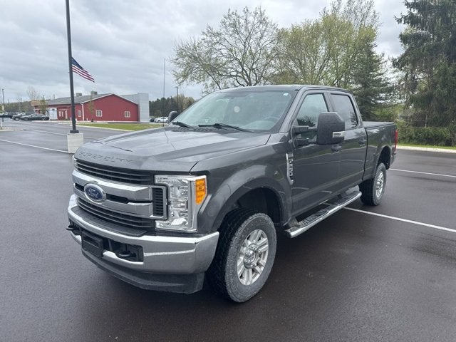2017 Ford Super Duty F-250 Pickup XLT