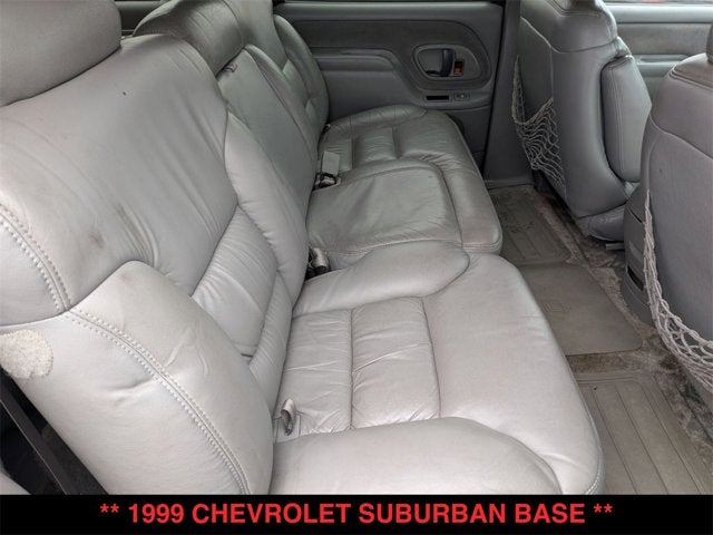 1999 Chevrolet Suburban Base