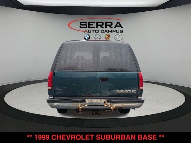 1999 Chevrolet Suburban Base