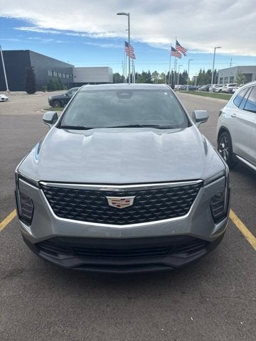 2024 Cadillac XT4 FWD Luxury