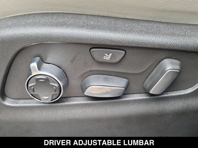 2023 Cadillac XT4 FWD Premium Luxury