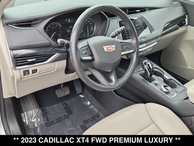2023 Cadillac XT4 FWD Premium Luxury