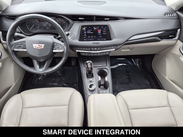 2023 Cadillac XT4 FWD Premium Luxury
