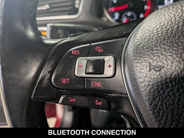 2017 Volkswagen Passat R-Line w/Comfort Pkg