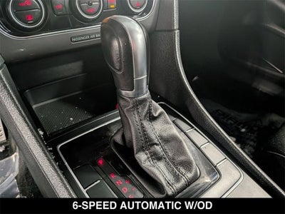 2017 Volkswagen Passat R-Line w/Comfort Pkg