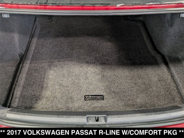 2017 Volkswagen Passat R-Line w/Comfort Pkg