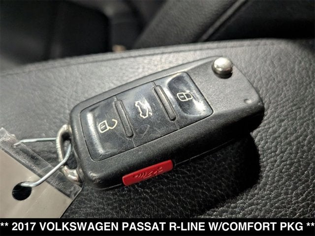 2017 Volkswagen Passat R-Line w/Comfort Pkg
