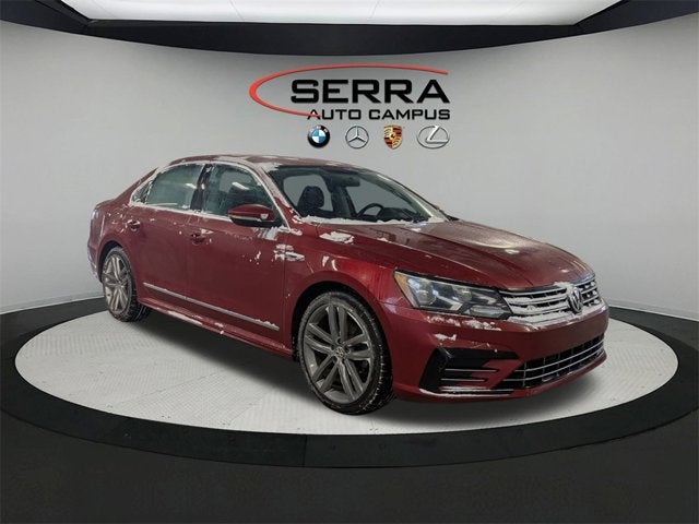 2017 Volkswagen Passat R-Line w/Comfort Pkg