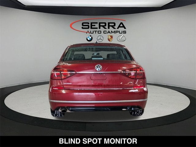 2017 Volkswagen Passat R-Line w/Comfort Pkg