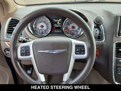 2016 Chrysler Town & Country Touring-L Anniversary Edition