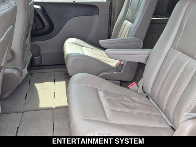 2016 Chrysler Town & Country Touring-L Anniversary Edition