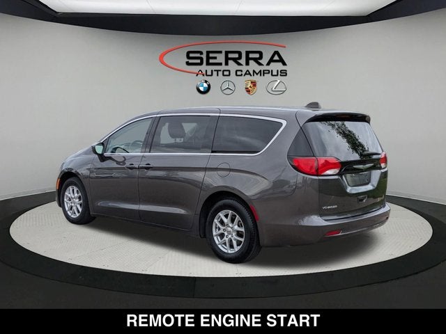 2023 Chrysler Voyager LX