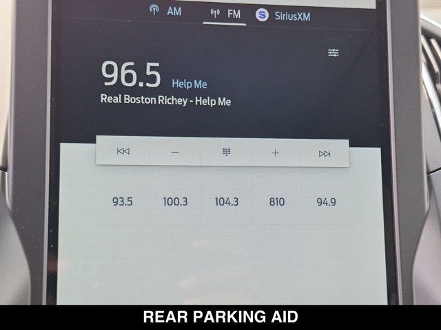 2024 Ford Edge Titanium