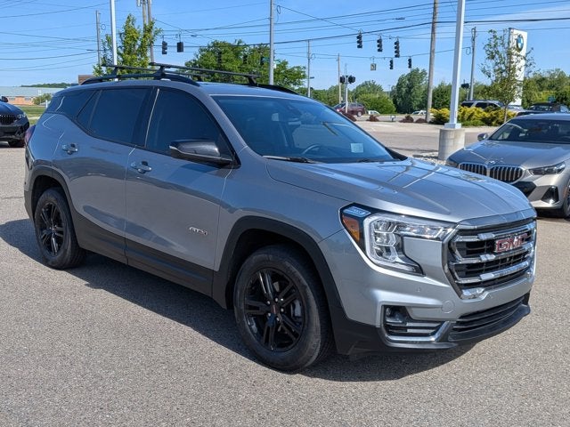 2023 GMC Terrain AT4