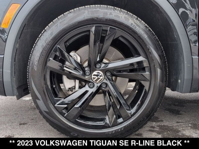 2023 Volkswagen Tiguan SE R-Line Black