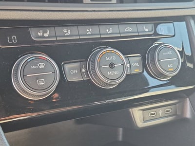 2020 Volkswagen Jetta R-Line