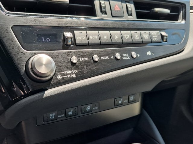 2025 Lexus ES 300h ES 300h
