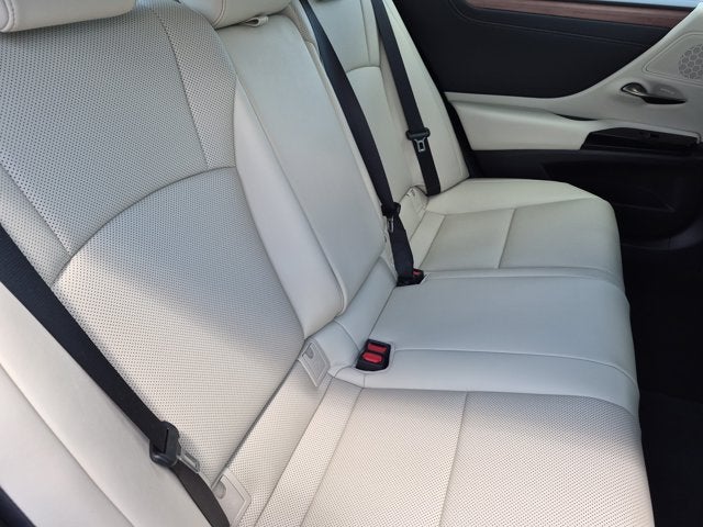 2025 Lexus ES 300h ES 300h