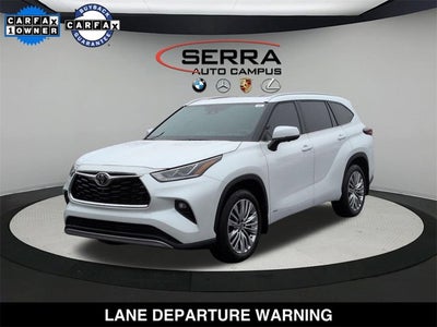 2025 Toyota Highlander Hybrid Platinum