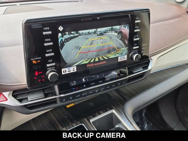 2022 Toyota Sienna Platinum
