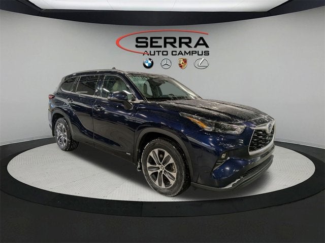 2022 Toyota Highlander Hybrid XLE