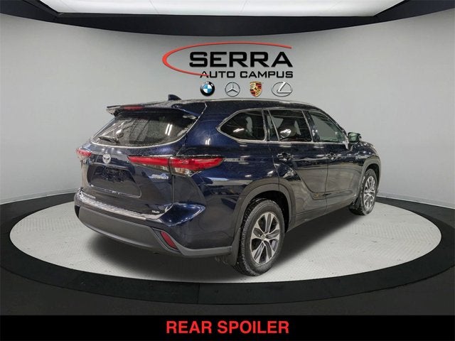 2022 Toyota Highlander Hybrid XLE