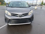 2018 Toyota Sienna LE