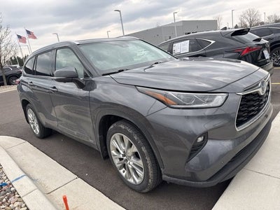 2023 Toyota Highlander Hybrid Limited