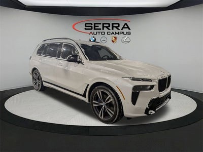 2023 BMW X7 M60i